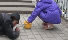 描写乞丐外貌的作文