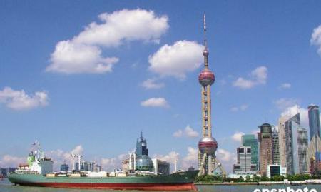 参观东方明珠塔