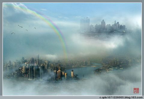 看了这座山城的雾之后