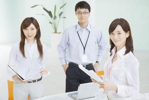 工作场所的新人，您用什么来证明自己的力量