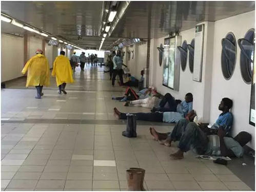 建筑工人组成400个单词