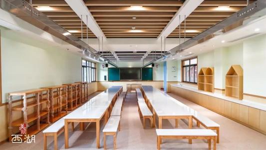 未来教室里有400个单词