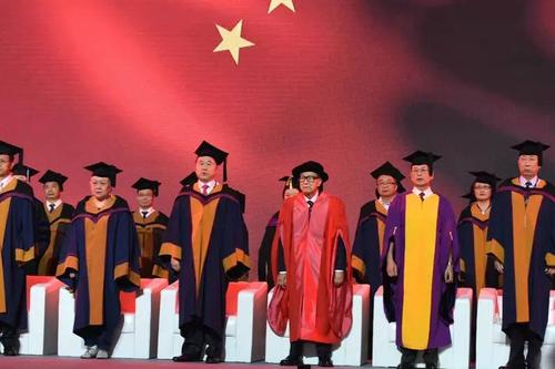 莫言在2017年汕头大学毕业典礼上的致辞