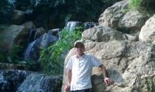 爱哭鼻子的男孩