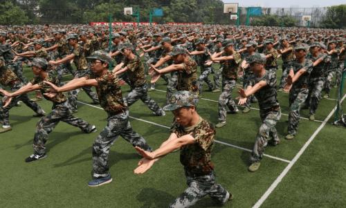 关于初中军事训练的组成