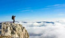 最励志的句子经典语句：超乎一切之上的一件事，就是保持青春朝气