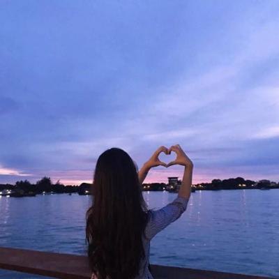 使人快乐和坚强的句子使人快乐的句子2