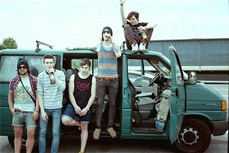 兄弟情谊快乐短句表达兄弟情谊