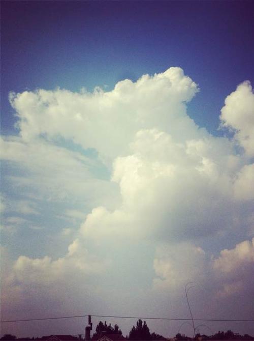 关于没有朋友的悲伤的句子1