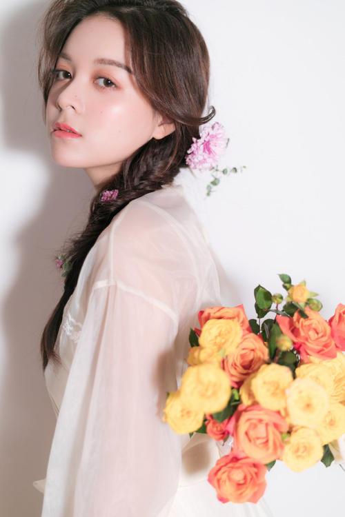 用什么句子形容女人快乐？用来形容女性开心的句子2