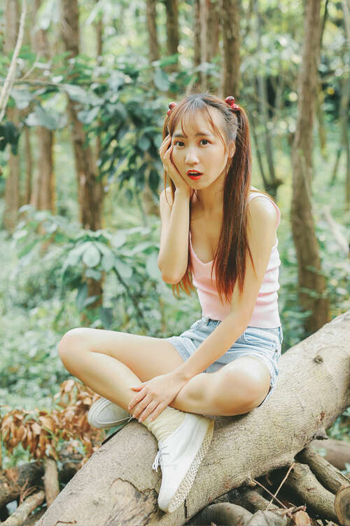 阳光和乐观的女孩句子2