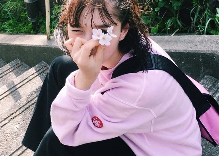 最佳年轻女性的常规句子