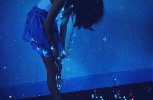 谈论心情不好的人在Moments 2中发送句子