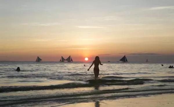 旅行撰写文案的句子