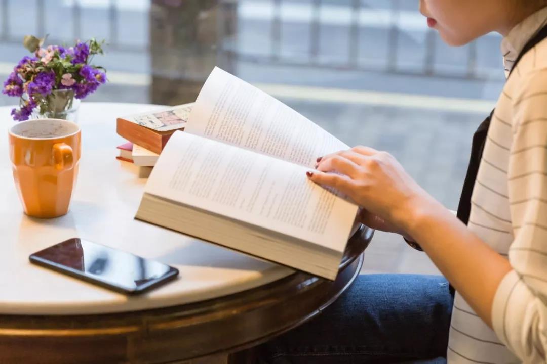 一个人很累的句子