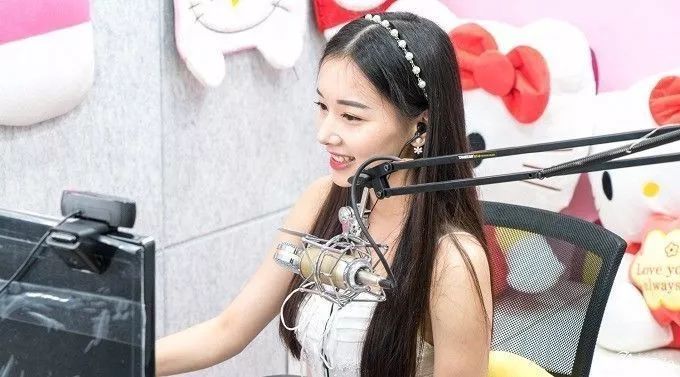 做现场直播的必要台词