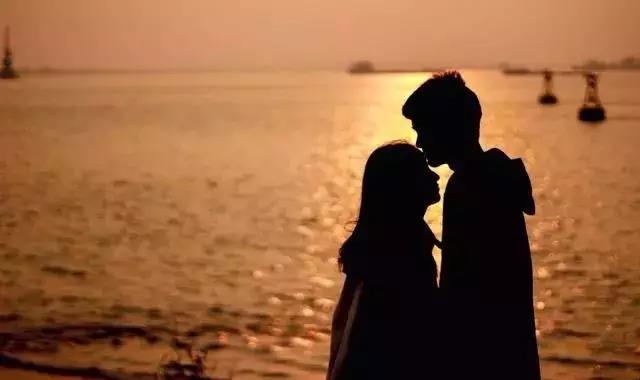 十字架内的爱情句子美丽短句