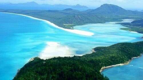 在海滩上玩的句子1