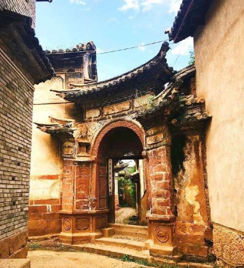 快乐而奔放的句子单