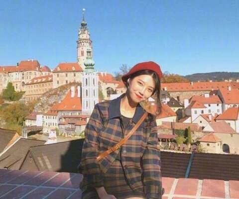 令女孩在晚上开心的句子