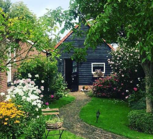 性格快乐动作句子