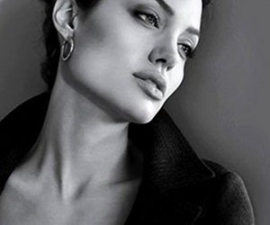 关于女性对生活的感知的句子