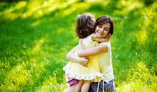 母亲爱孩子简短句子