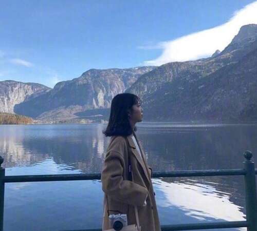 关于朋友一起玩乐的句子