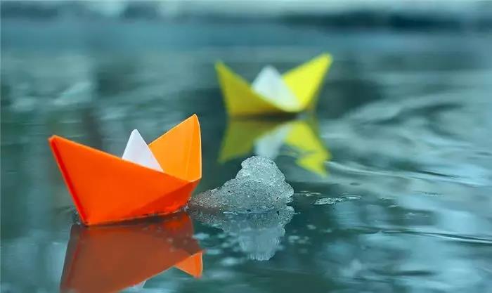 适合在Moments 2中发布的文案写作短语