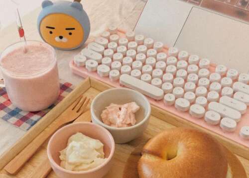 女孩勤奋的文案1