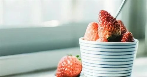 描述快乐聊天的句子