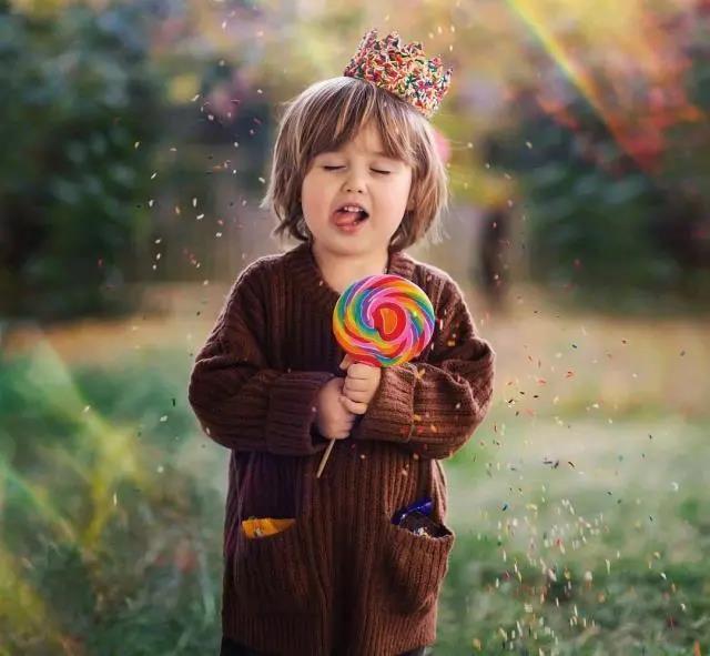 写您自己的生日并将其发送给Moments 1