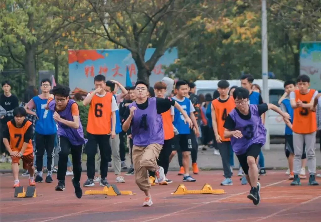 冬季运动会欢呼草案2