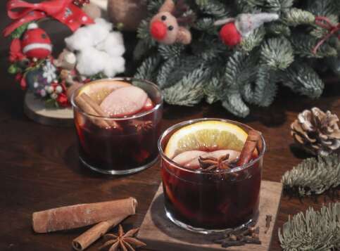 关于仅平安夜的感伤句子