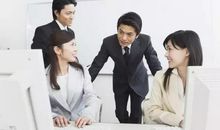 讽刺领导拍马屁的小人句子