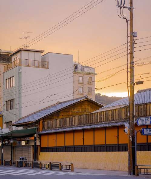 快乐的工作券气氛说明句子