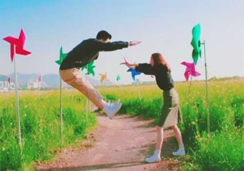 使异性朋友开心的句子