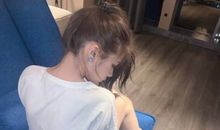 形容开心脸部表情的句子