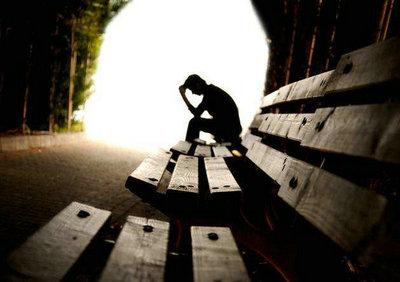 两姐妹合影留念，与朋友圈分享