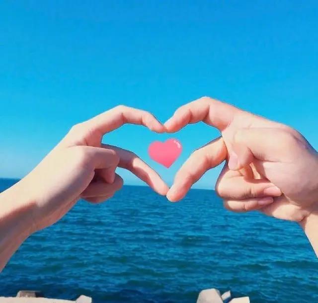 祝新婚夫妇的八个词