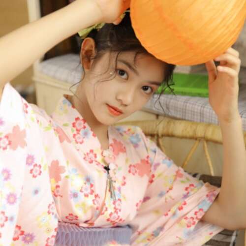 女孩给自己的干净励志短语的图片