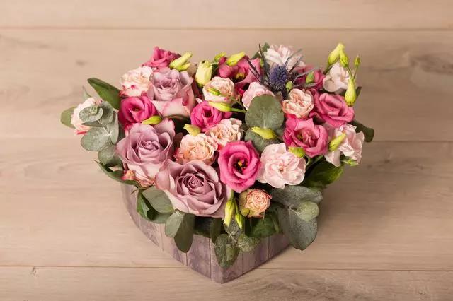 在圣诞节前夕发送苹果的句子