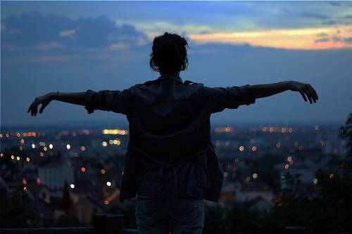 一个人的悲伤和无助的一句话2