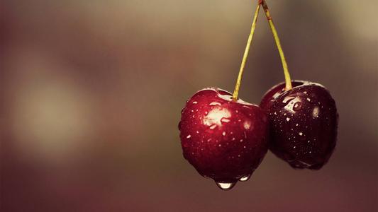 判断一个人对窦音感到满意的句子