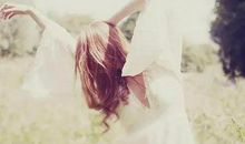 女孩努力变优秀的句子简短