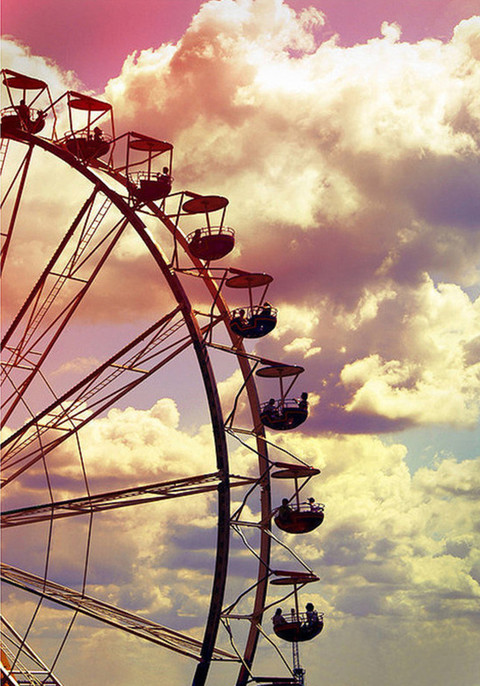 15.我放弃了一个爱我的人，但你最喜欢的不是我。