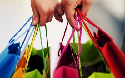 15.当你学会放弃时，你可以承受所有失望和谎言。我什么都不做，你还能带我什么？