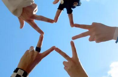 这一切都在过去,我仍然是为什么。皇帝不是纯洁的,人民的震惊。