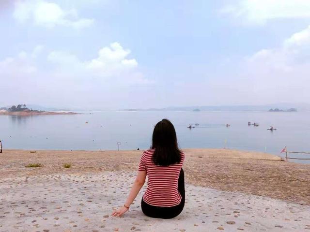 小美丽的爱情句子1