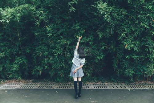 友好越来越轻的句子